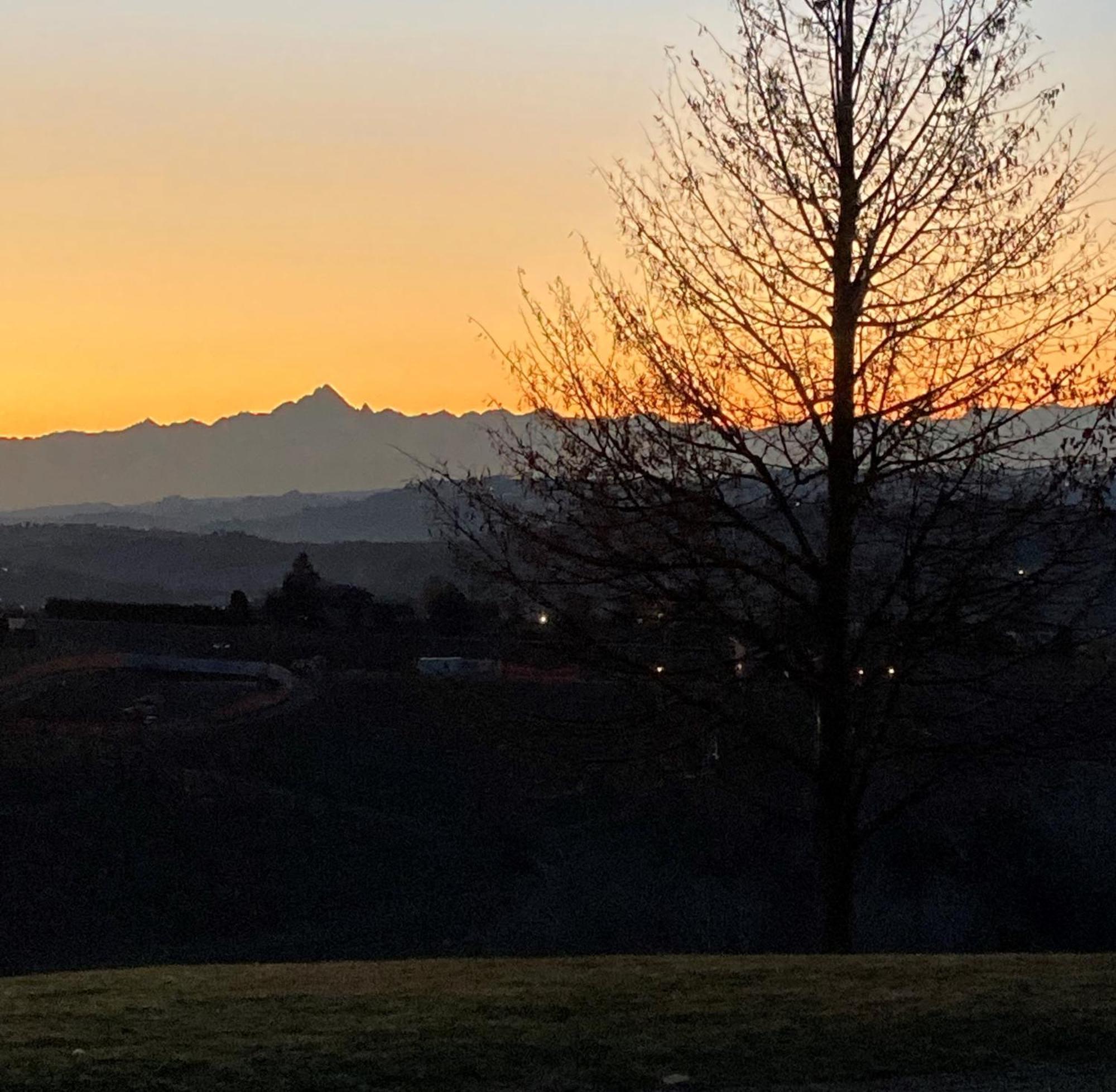 Casa Vacanze Martina Castagnole delle Lanze Buitenkant foto